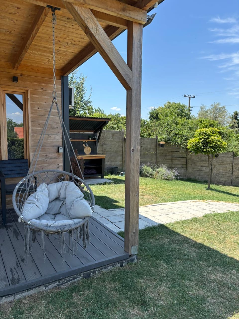 Woody House with pool House in Vojvodina