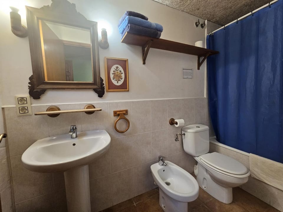 Bathroom, Bath