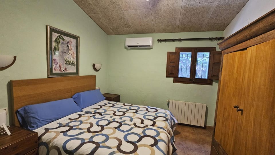 Bed, Photo of the whole room