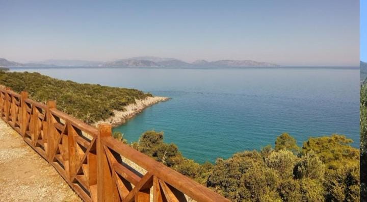 Hiking, Sea view