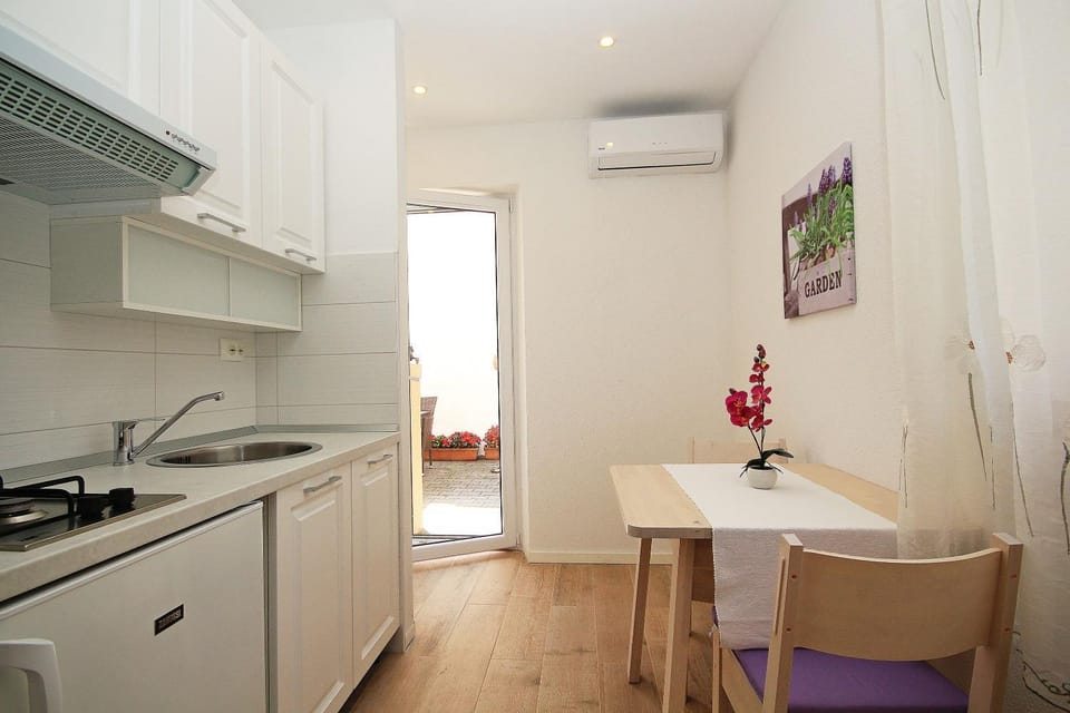 Veseljko Apartment in Tučepi