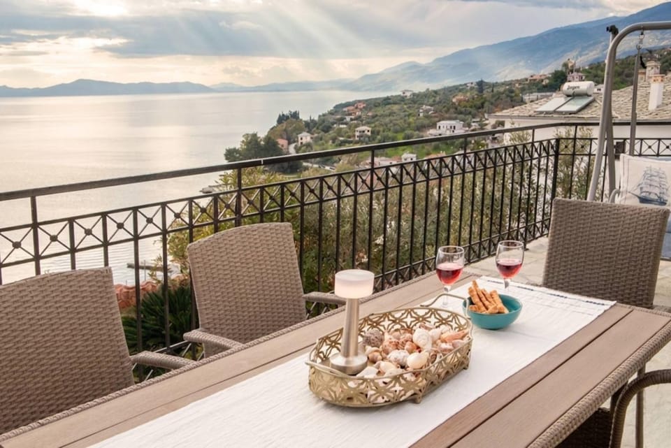 Mesonisi Boutique - Sea View in Afissos, Pelion House in Magnesia Prefecture, Greece