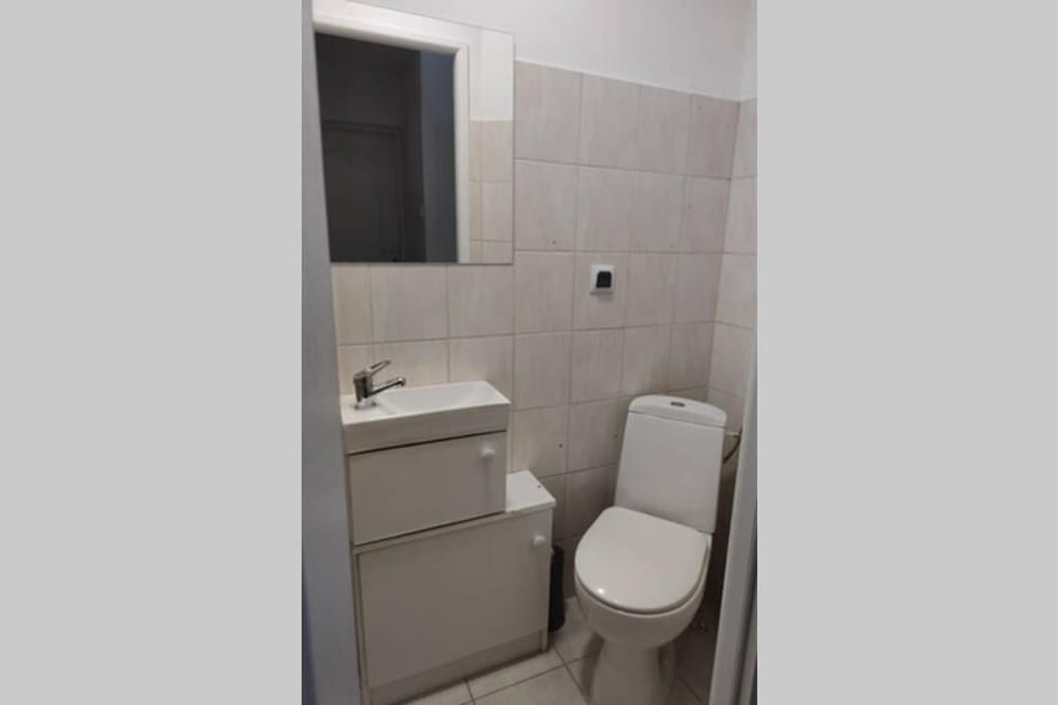 Przytulny pokój w zacisznej okolicy z łazienką wspólna dla dwóch pokoi Apartment in Sopot