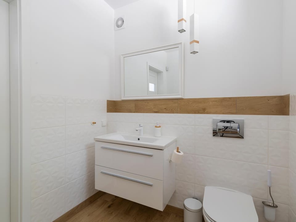 Toilet, Bathroom, air conditioner, air conditioner