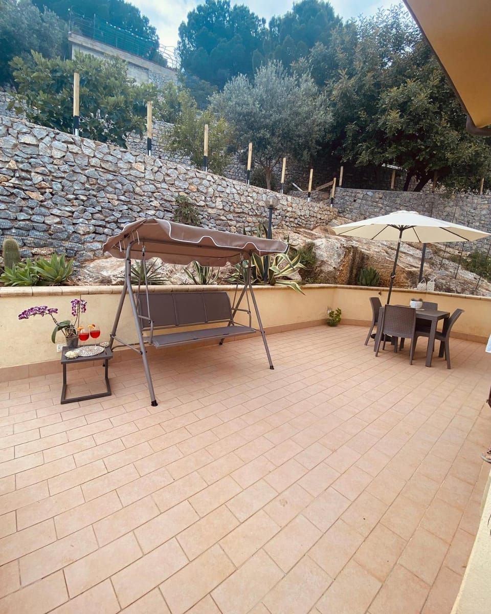 Patio, Balcony/Terrace