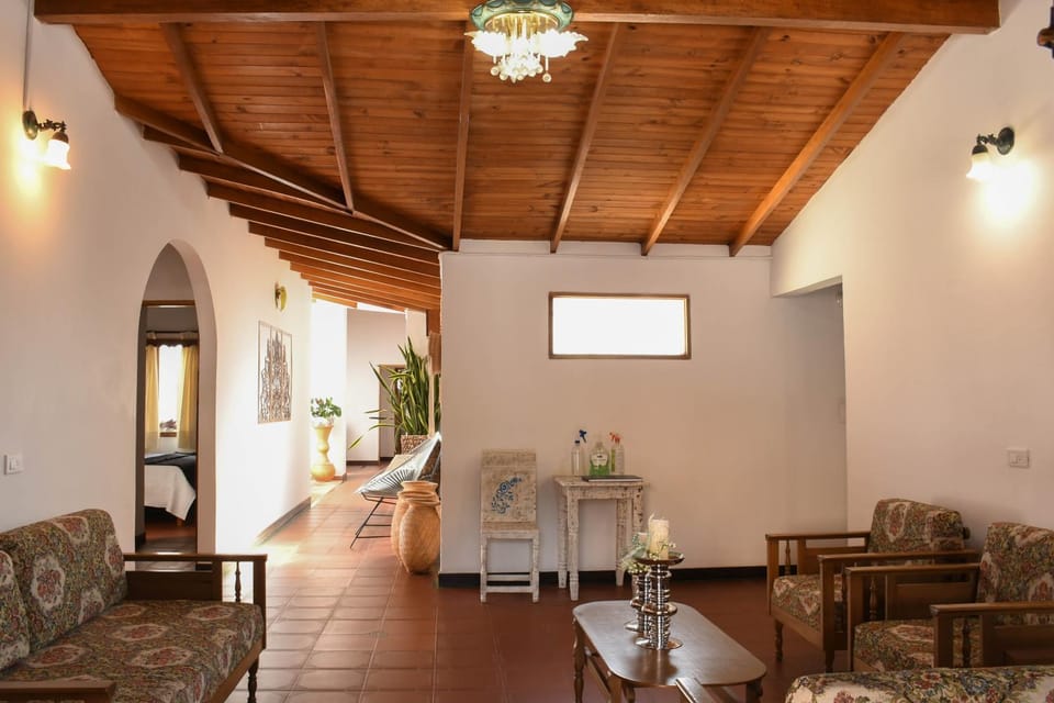 Living room, Internal: Not applicable to any particular room