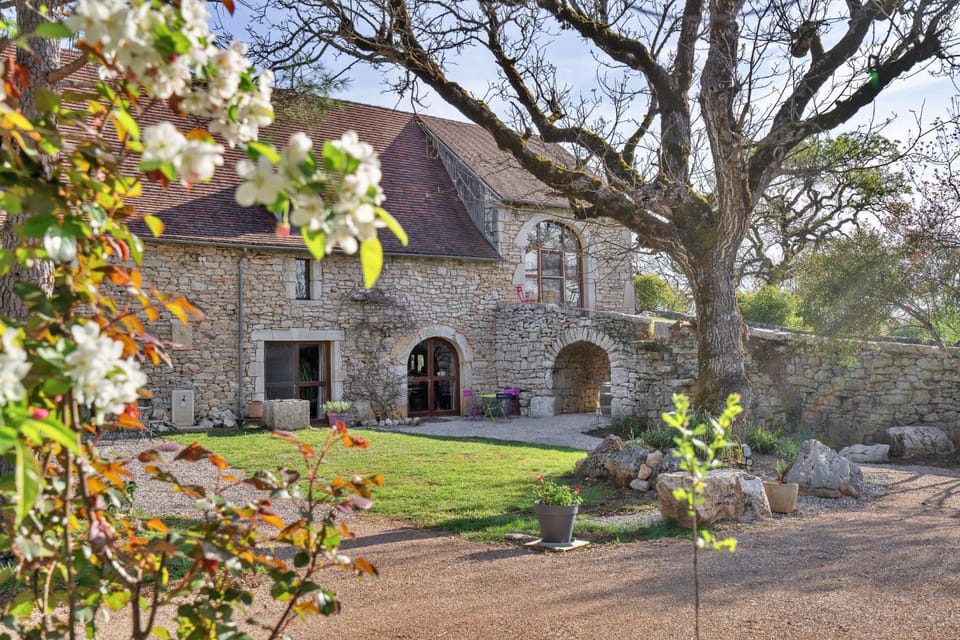 Facade/entrance, Garden view