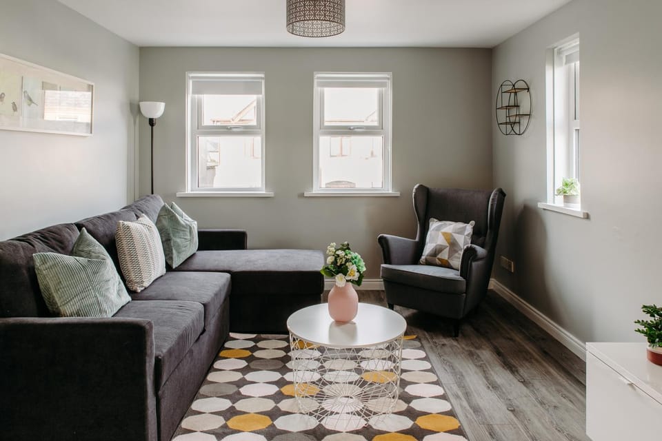 Central Apartment Newcastle Apartment in Northern Ireland
