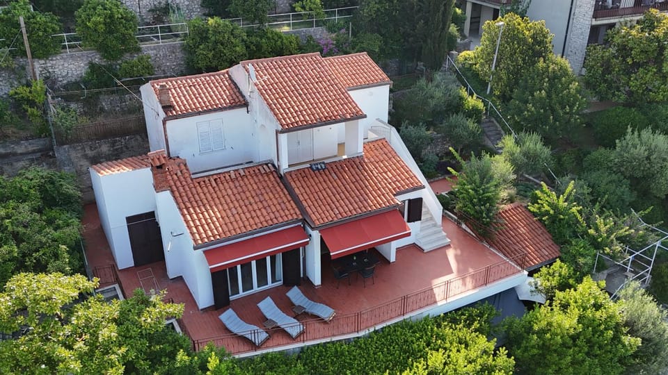 Property building, Bird's eye view