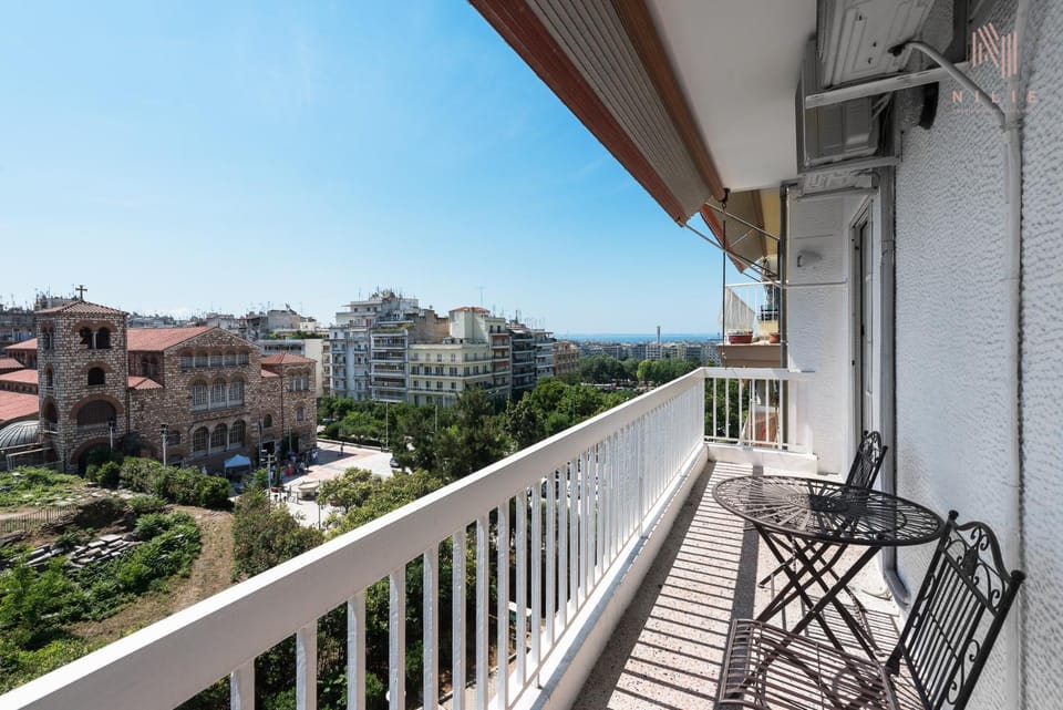 Balcony/Terrace, City view