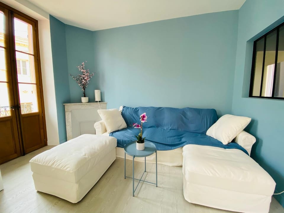 Seating area