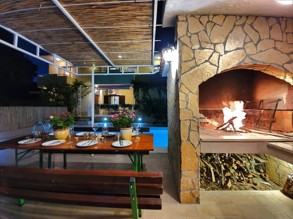 Villa KRNIC SOL - Split, Solin with a heated pool House in Šibenik-Knin County, Croatia