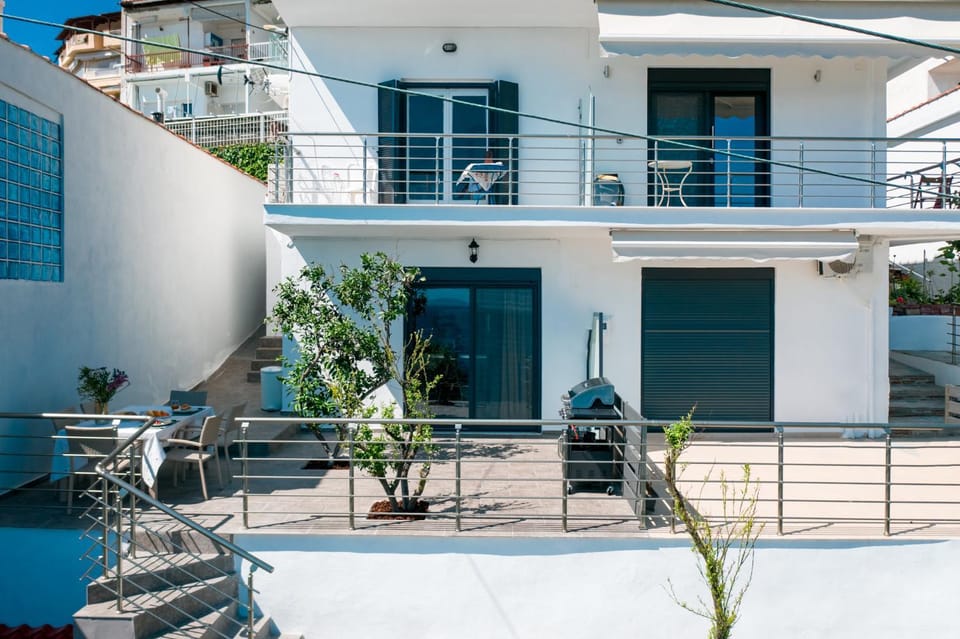 Anemos Seaside Apartment Apartment in Halkidiki