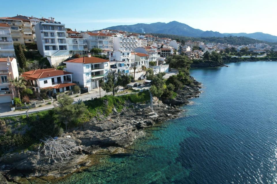 Anemos Seaside Apartment Apartment in Halkidiki
