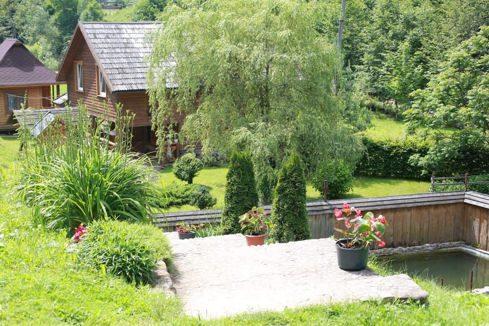 Зелена садиба Валило House in Ukraine