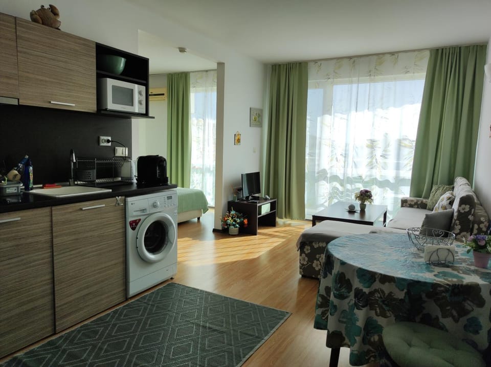 Прекрасен апартамент с изглед към морето Сарафово 1 Apartment in Burgas