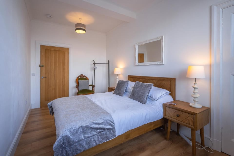 Maoldon Bank Lower Apartment in Scotland