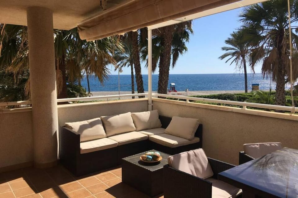 FRENTE AL MAR Apartment in Costa Tropical