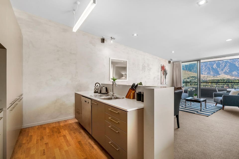 Natural landscape, Kitchen or kitchenette, Mountain view