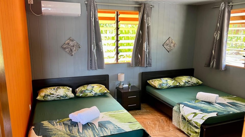 Bedroom, air conditioner