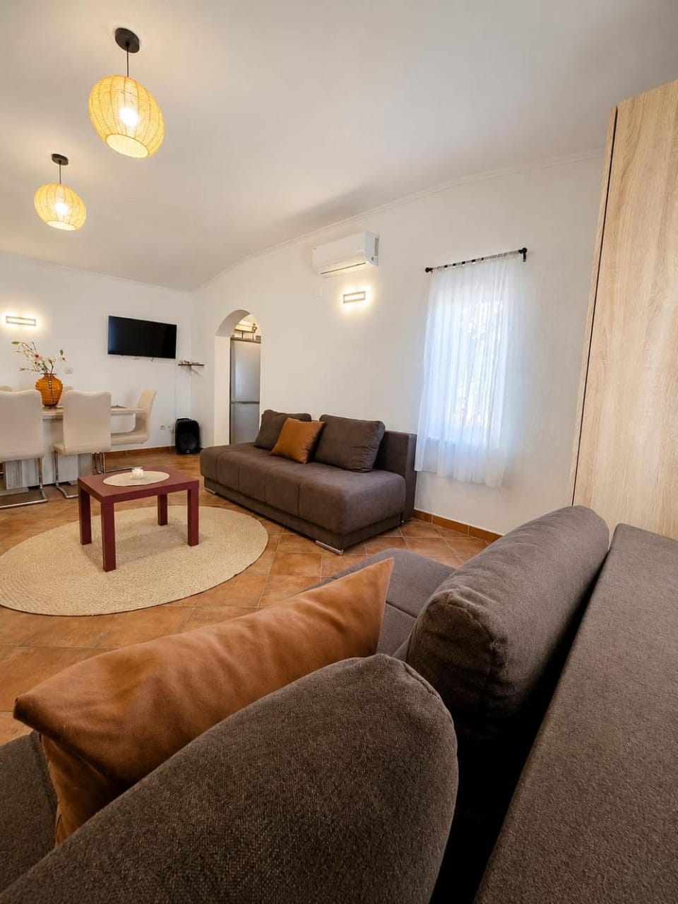 Communal lounge/ TV room, TV and multimedia, Living room, Seating area