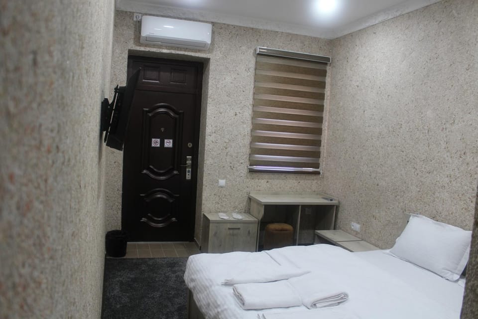 Bed, Bedroom, Inner courtyard view