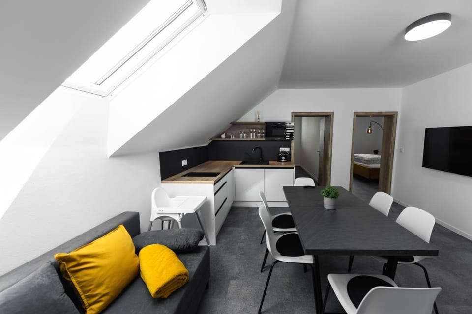 Kitchen or kitchenette, Living room