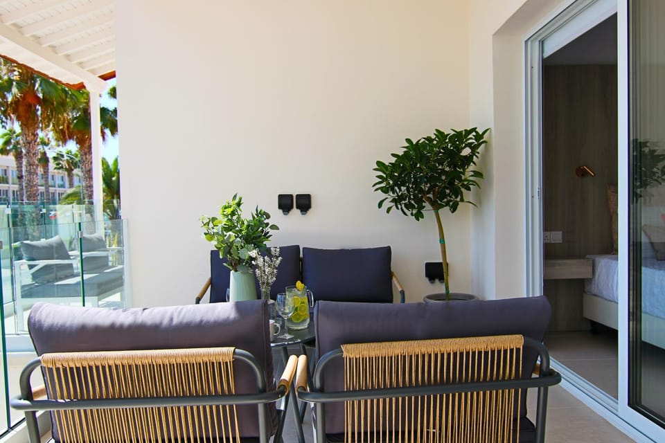 Balcony/Terrace, Balcony/Terrace, Seating area