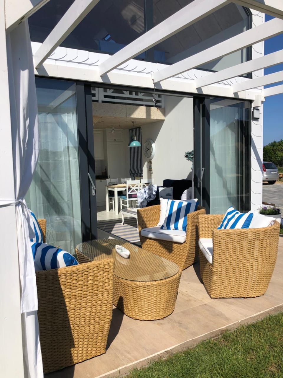 Domek z jacuzzi Summer House Dziwnówek Wrzosowo House in West Pomeranian Voivodeship, Poland