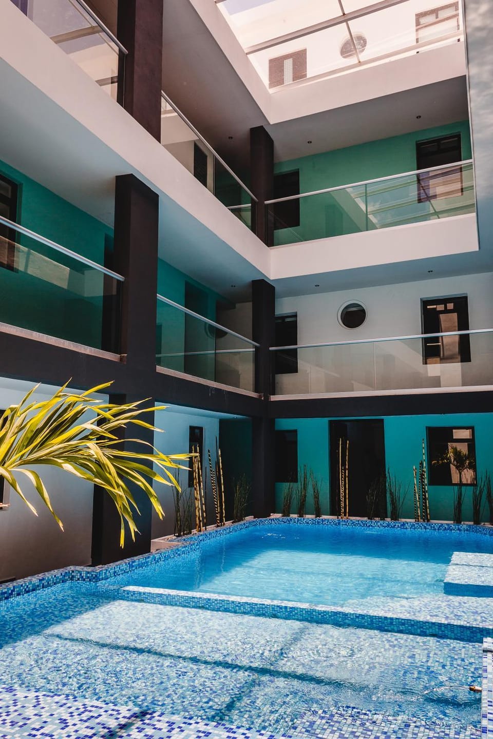 Swimming pool, Swimming pool