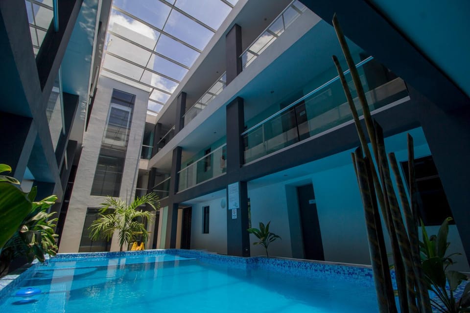 Swimming pool, Swimming pool
