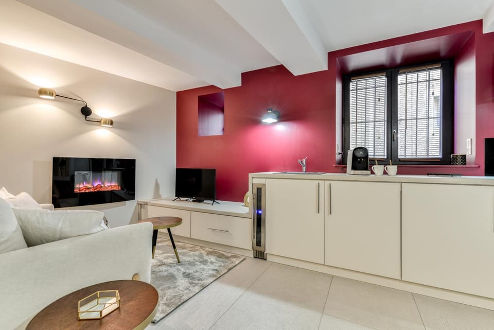 Living room, kitchen