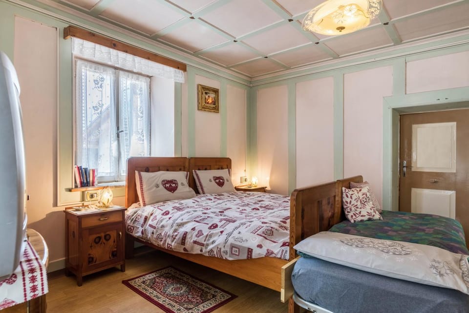 Living room, Bedroom