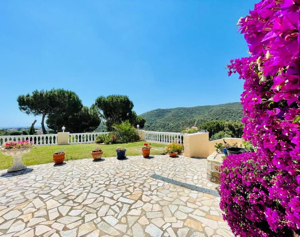 Villa reina by costabravaway Villa in Baix Empordà