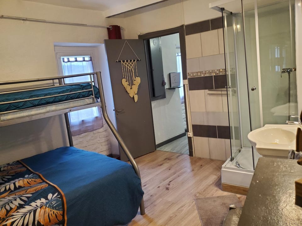 Bathroom, Bedroom
