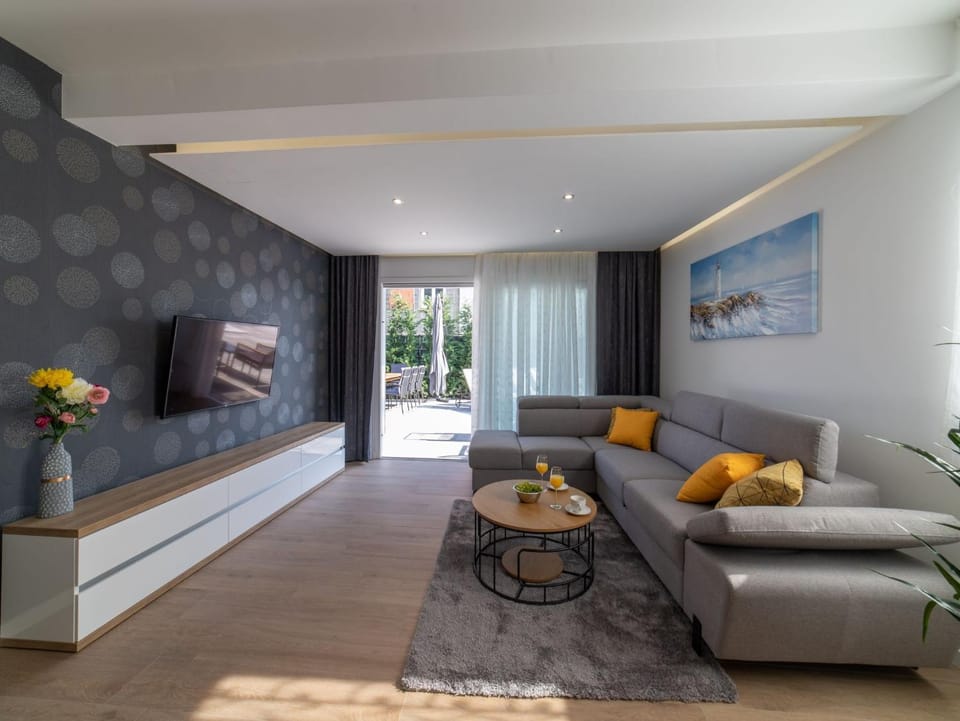 Luxury Villa Luna Kaštela Villa in Šibenik-Knin County, Croatia