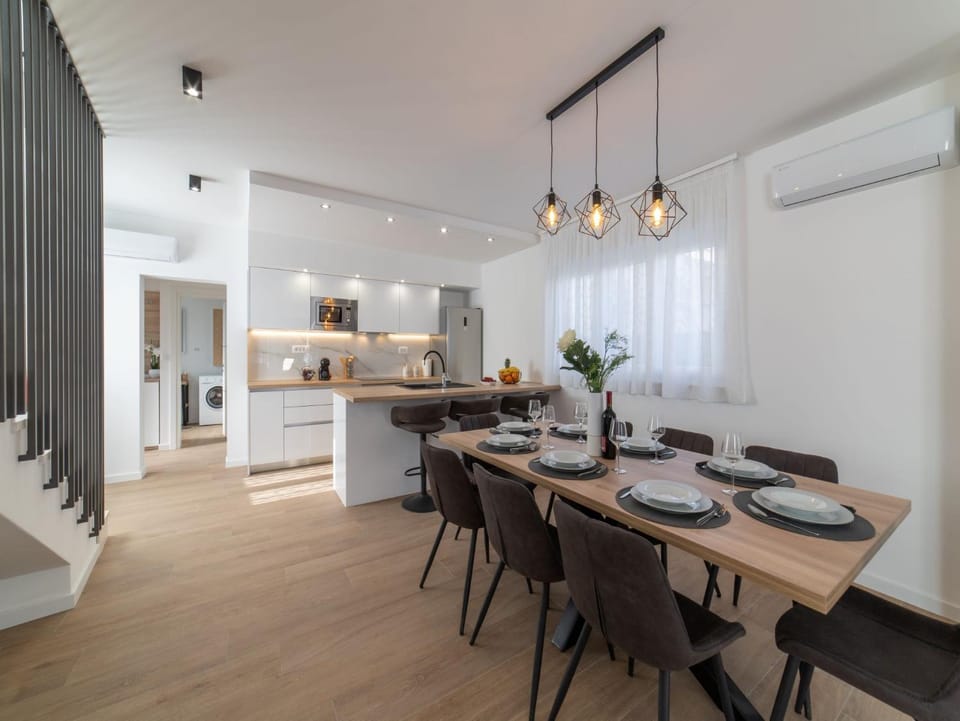Luxury Villa Luna Kaštela Villa in Šibenik-Knin County, Croatia