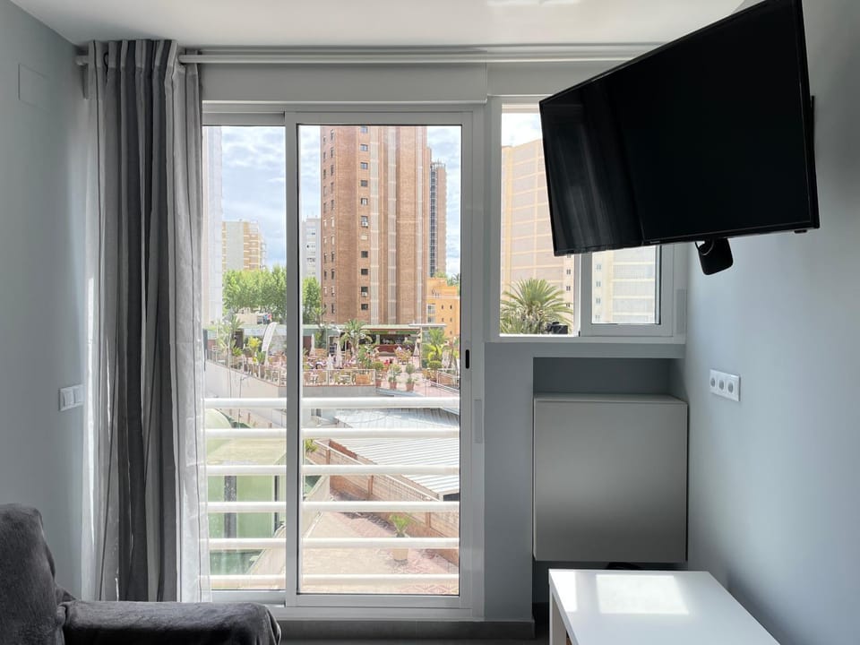 TV and multimedia, Living room, City view, Street view
