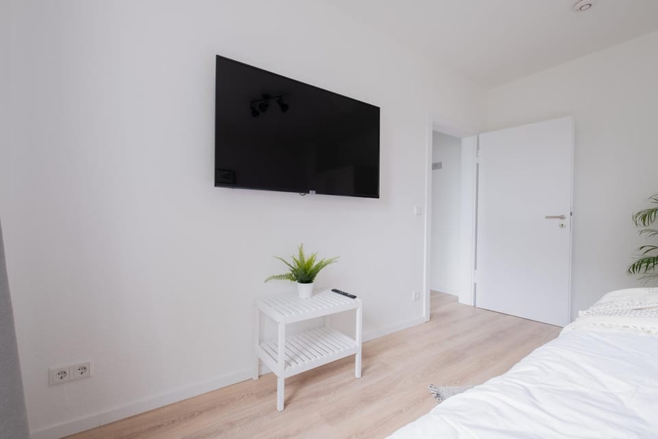 TV and multimedia, Bedroom