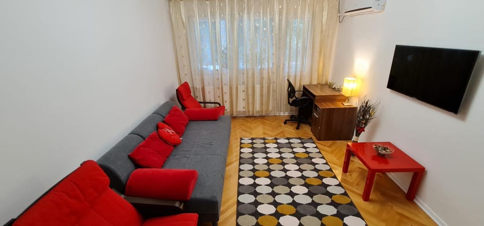 TV and multimedia, Living room, Business facilities, Seating area