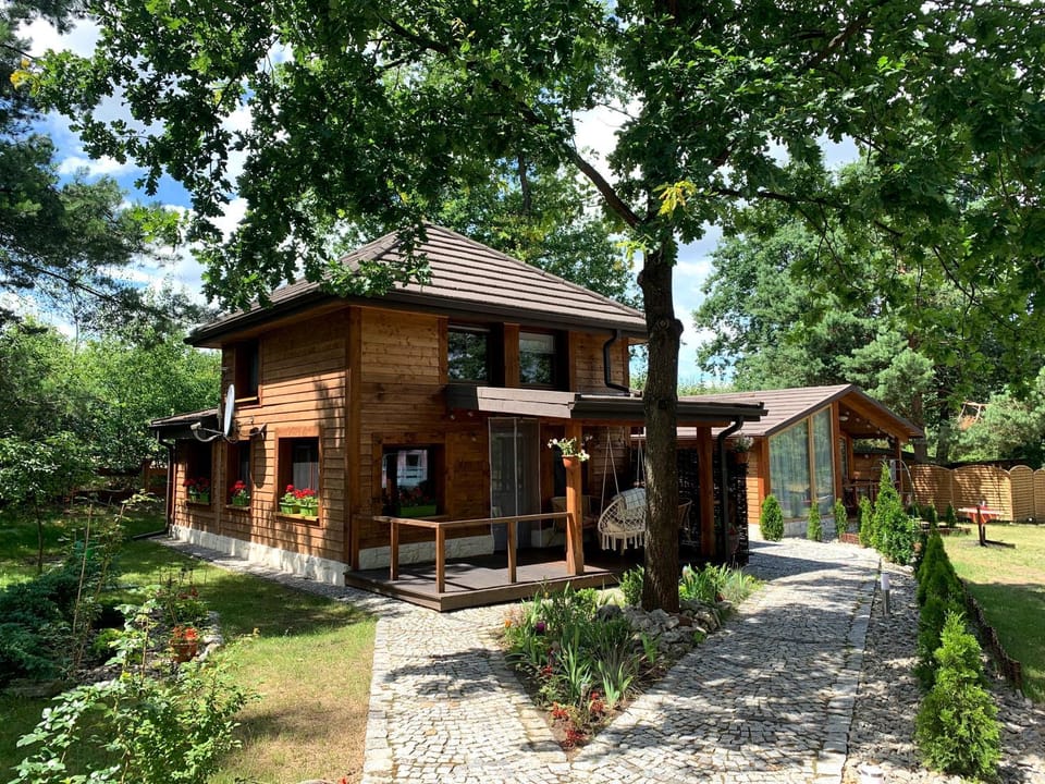 Dębowy Zakątek House in Masovian Voivodeship