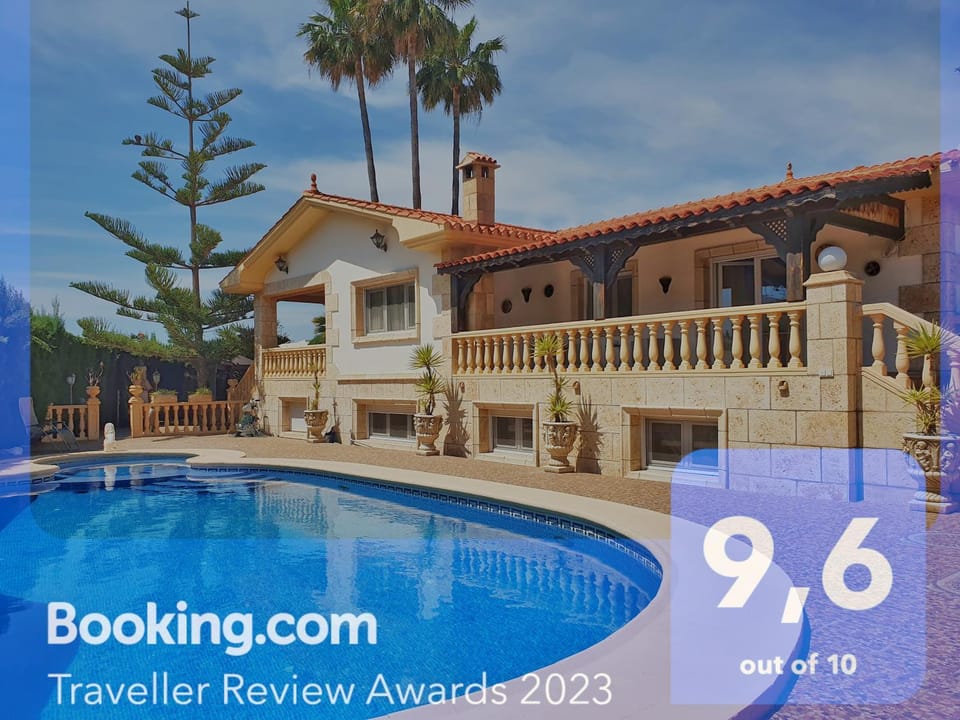 Property building, Day, Property logo or sign, Logo/Certificate/Sign, Text overlay, Pool view, Swimming pool, Certificate/Award, sunbed