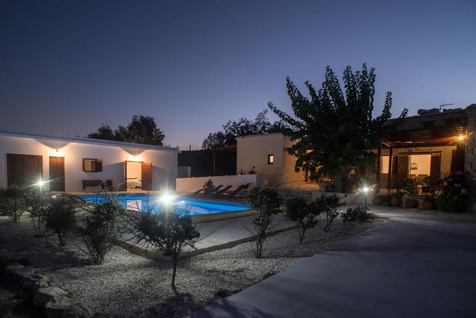 Facade/entrance, Off site, Night, Floor plan, Autumn, On site, Pool view, Swimming pool