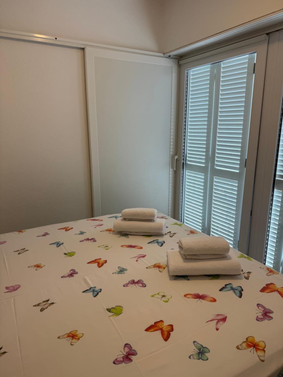 House 100m from the beach with free parking Apartment in Baška Voda
