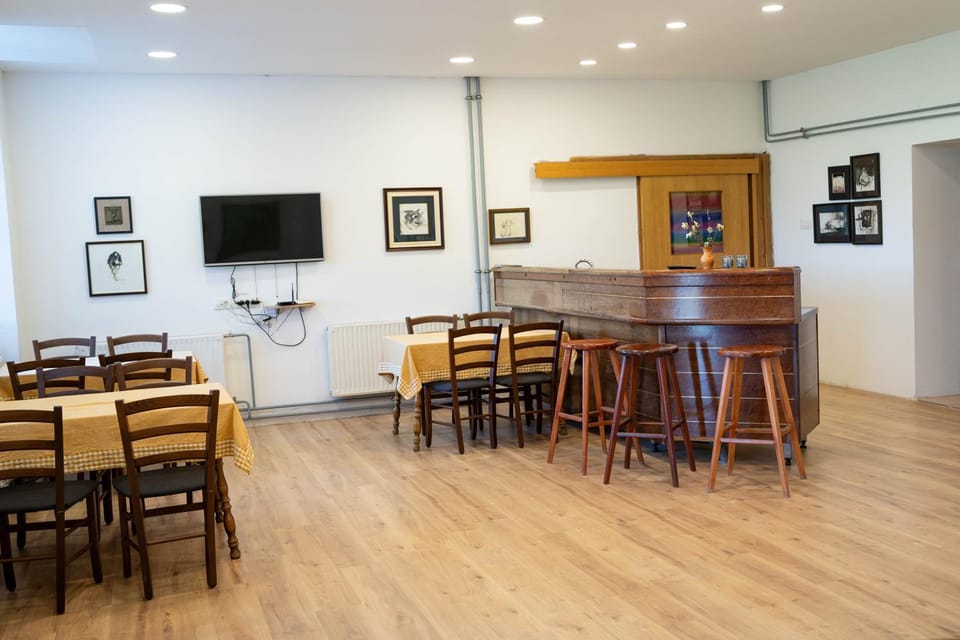 Communal lounge/ TV room, Living room