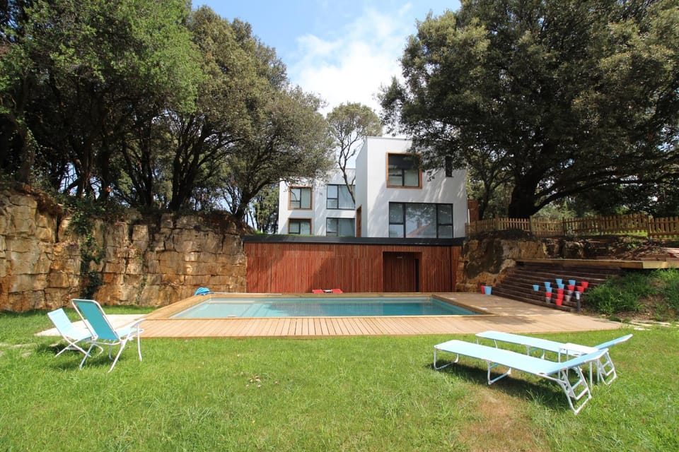 Apartamento 2 dormitorios con piscina y jardín - Apartamentos Montesomo Apartment in Cantabria