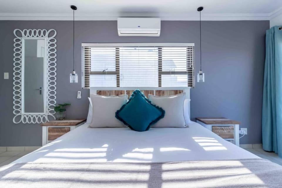 Eighteen Siesta -Family only Apartment in Dolphin Coast