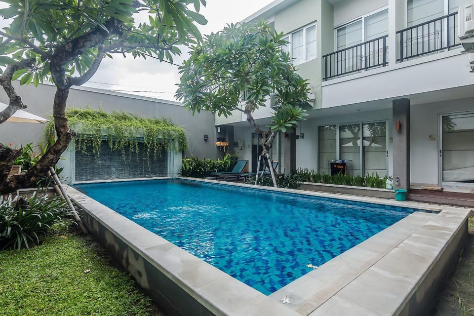 Garden, Swimming pool