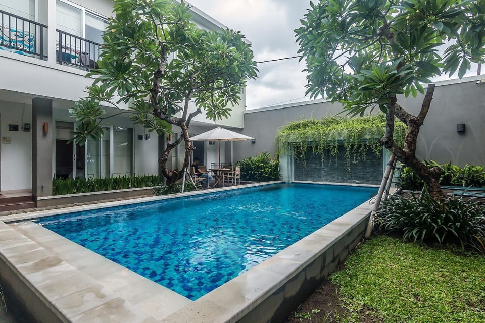 Garden, Swimming pool