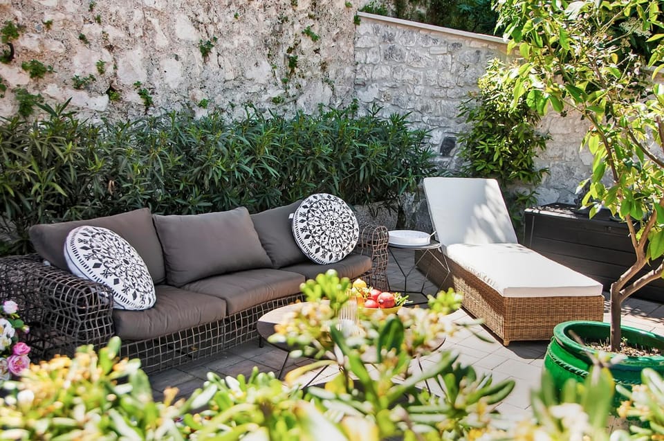 Patio, Balcony/Terrace, Seating area, Garden view